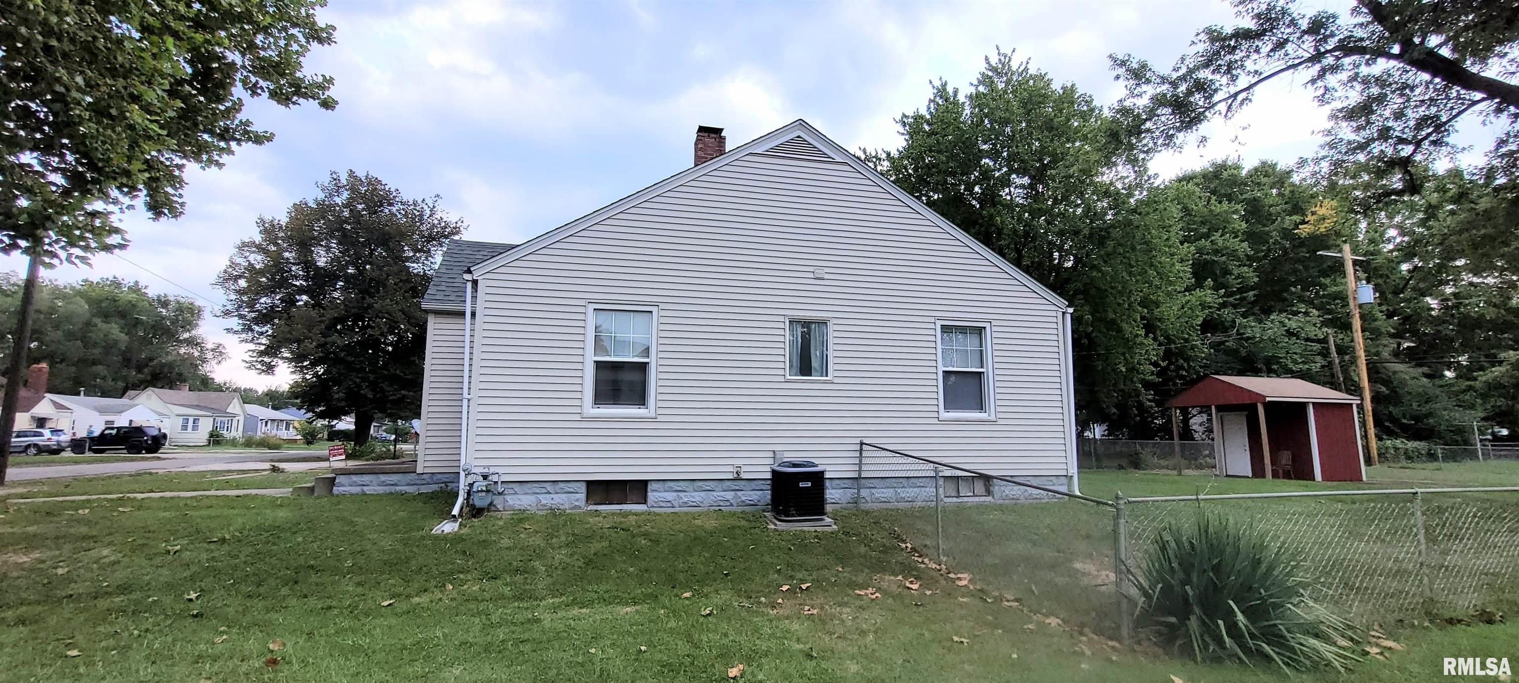 2220 Grandview Avenue Springfield, IL 62702 - Photo 32 of 39