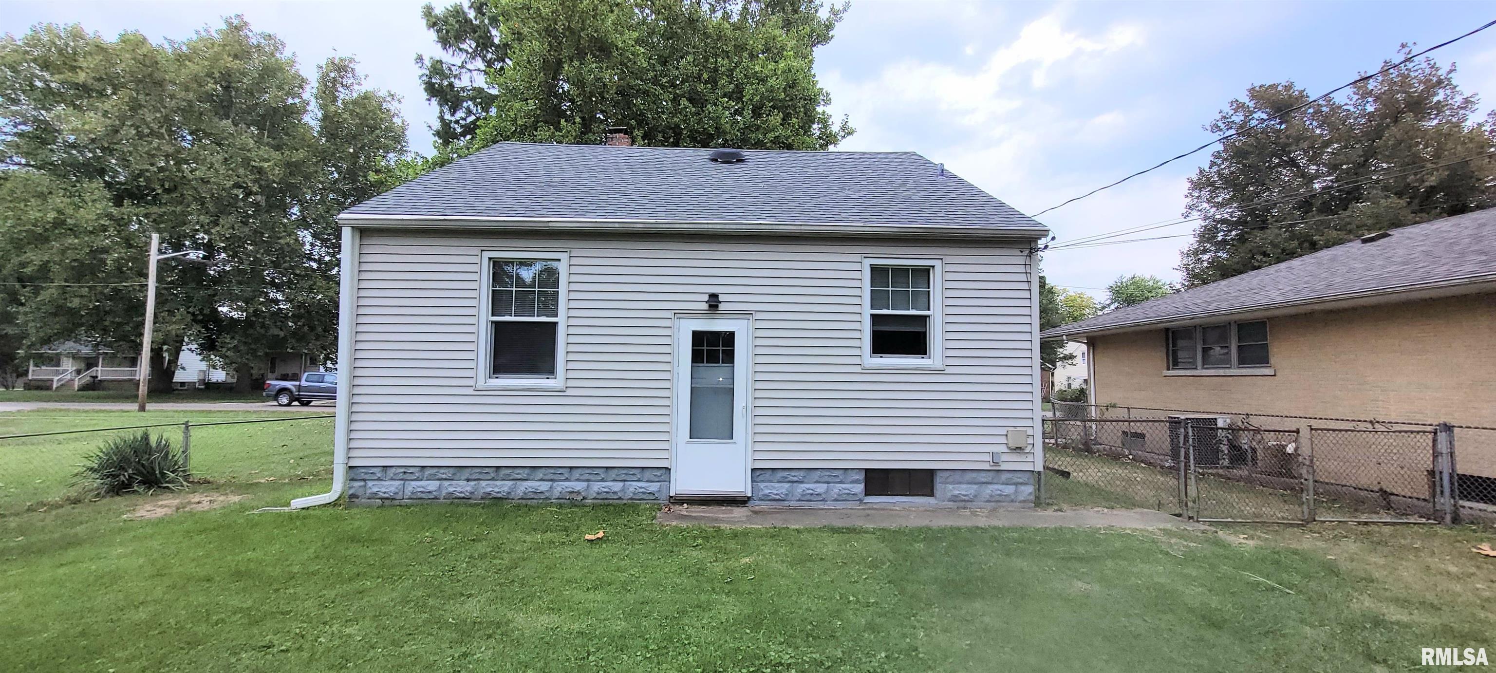 2220 Grandview Avenue Springfield, IL 62702 - Photo 34 of 39