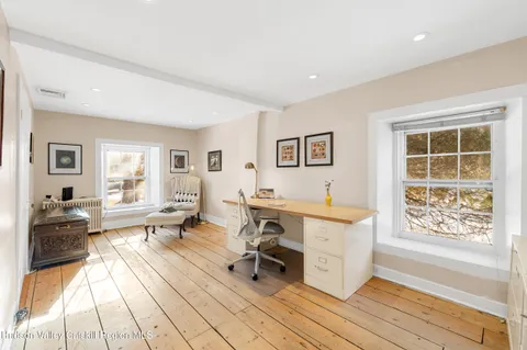 $639,000 | 668 North Chodikee Lake Road, Highland, NY 12528