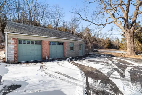 $639,000 | 668 North Chodikee Lake Road, Highland, NY 12528