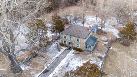 $639,000 | 668 North Chodikee Lake Road, Highland, NY 12528