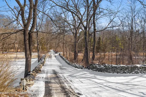 $639,000 | 668 North Chodikee Lake Road, Highland, NY 12528