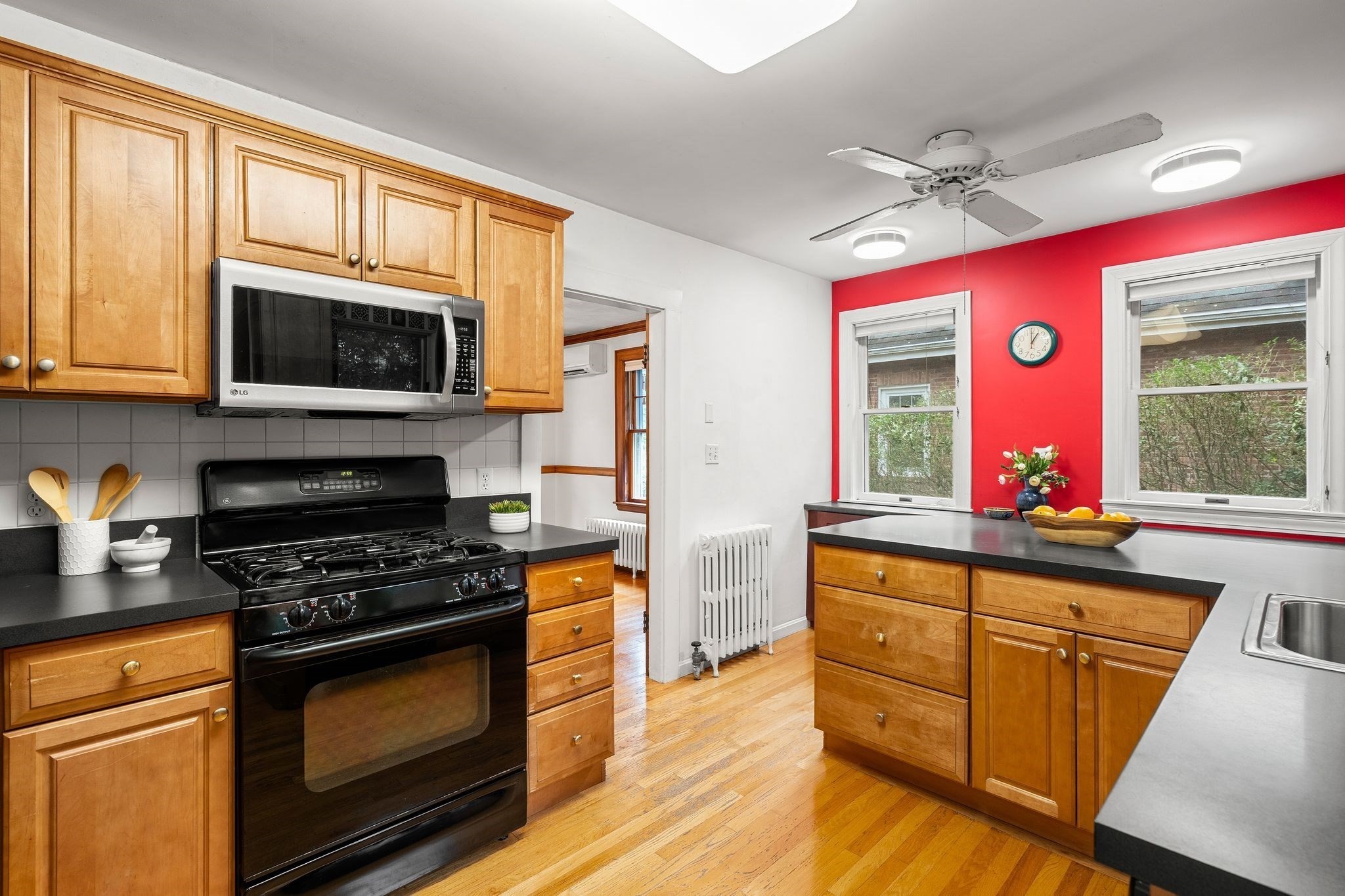 21 Valentine Road Arlington, MA 02476 - Photo 10 of 41 Gallery Image 10