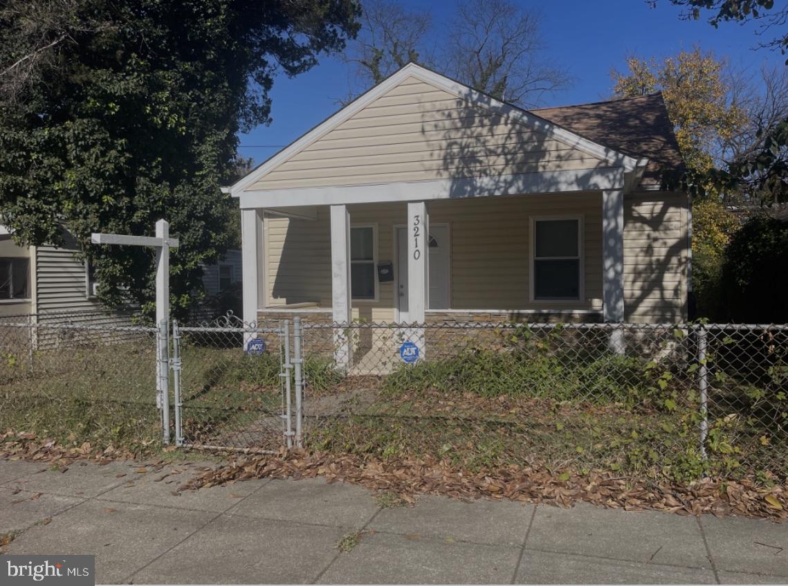 3210 Ely Pl Southeast  