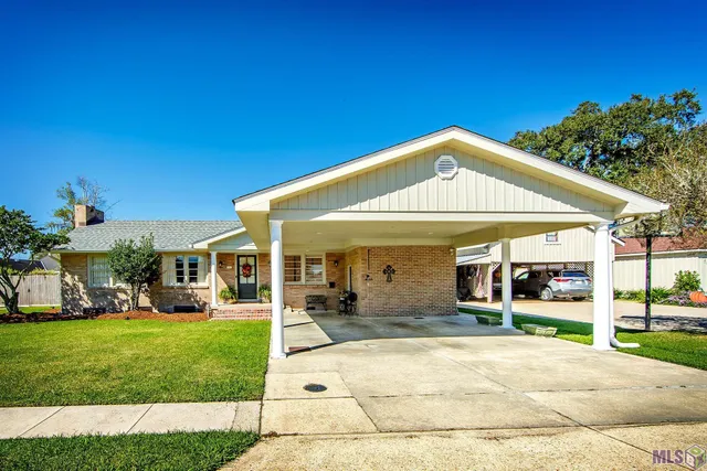 $375,000 | 102 Palm Place, Thibodaux, LA 70301