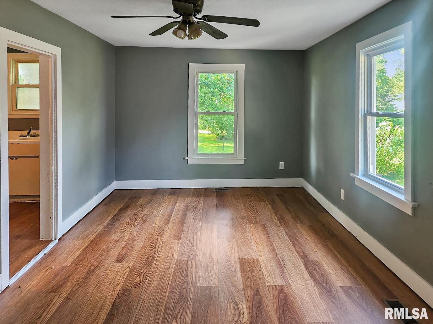 1007 South Oak Street Delavan, IL 61734 - Photo 5 of 21