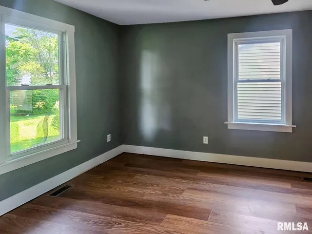 $88,000 | 1007 South Oak Street, Delavan, IL 61734