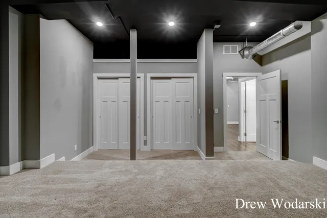 $260,000 | 253 Prospect Avenue Northeast, Unit 105, Grand Rapids, MI 49503