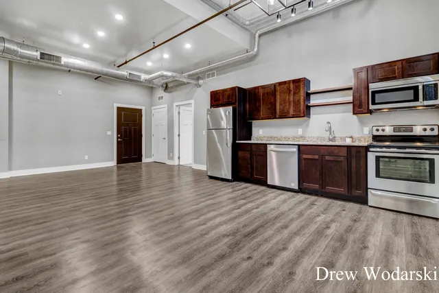 $260,000 | 253 Prospect Avenue Northeast, Unit 105, Grand Rapids, MI 49503