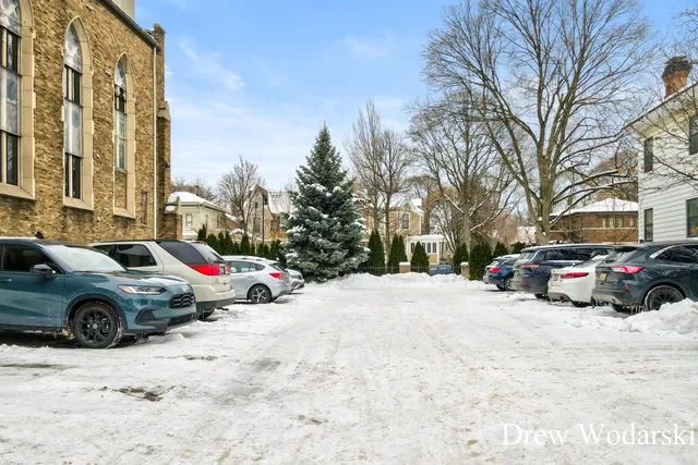 $260,000 | 253 Prospect Avenue Northeast, Unit 105, Grand Rapids, MI 49503