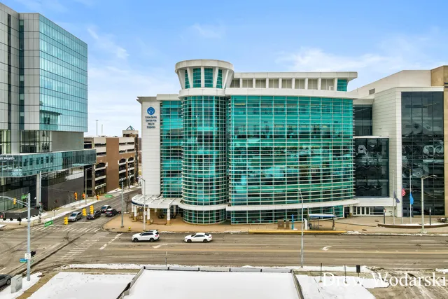 $260,000 | 253 Prospect Avenue Northeast, Unit 105, Grand Rapids, MI 49503