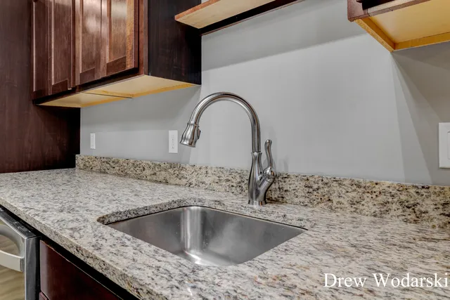 $260,000 | 253 Prospect Avenue Northeast, Unit 105, Grand Rapids, MI 49503