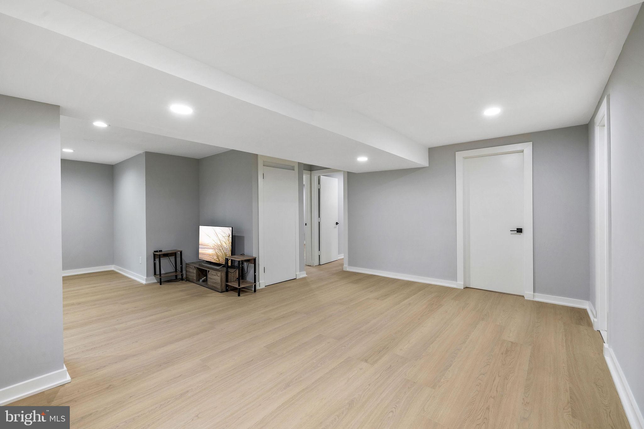 2209 Ellis Street Silver Spring, MD 20910 - Photo 39 of 49 a view of a big room with closet and mirror