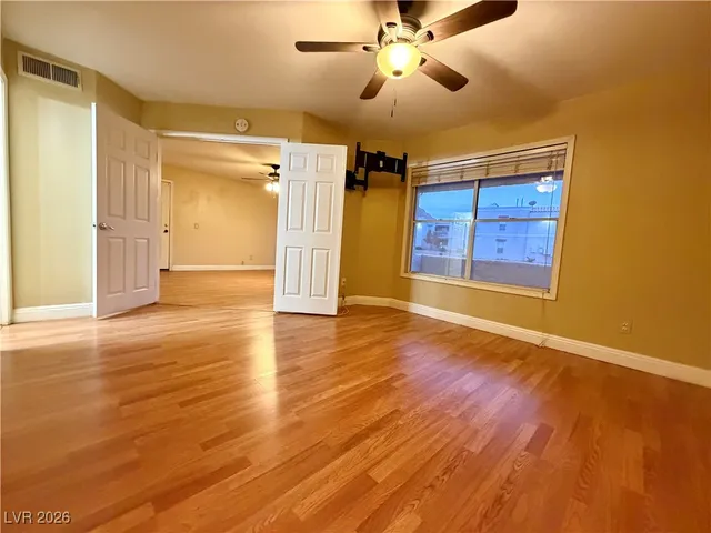 $925 | 6800 East Lake Mead Boulevard, Unit 1055, Las Vegas, NV 89156