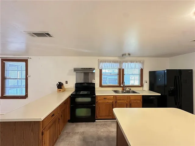 $1,600 | 517 Brown Avenue, Harvey, LA 70058