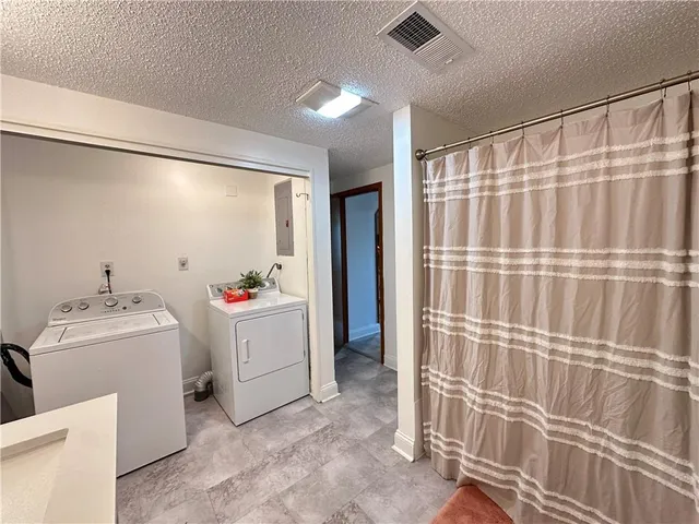 $1,600 | 517 Brown Avenue, Harvey, LA 70058