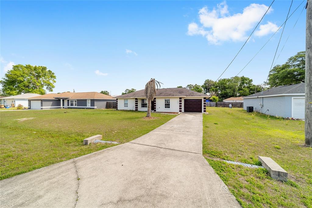 177 Larch Road Ocala, FL 34480 - Photo 3 of 33