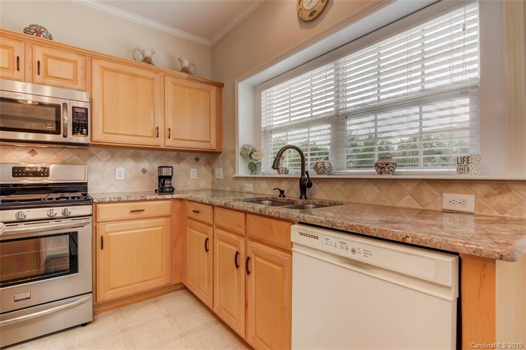 7716 Raynor Road Charlotte, NC 28277 - Photo 5 of 22 Gallery Image 5