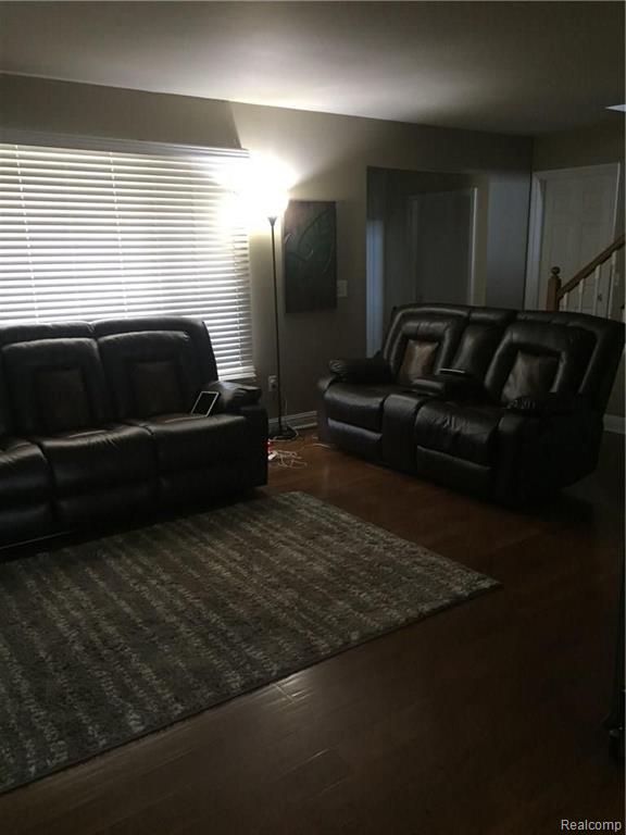 45066 Rector Drive Canton, MI 48188 - Photo 5 of 26