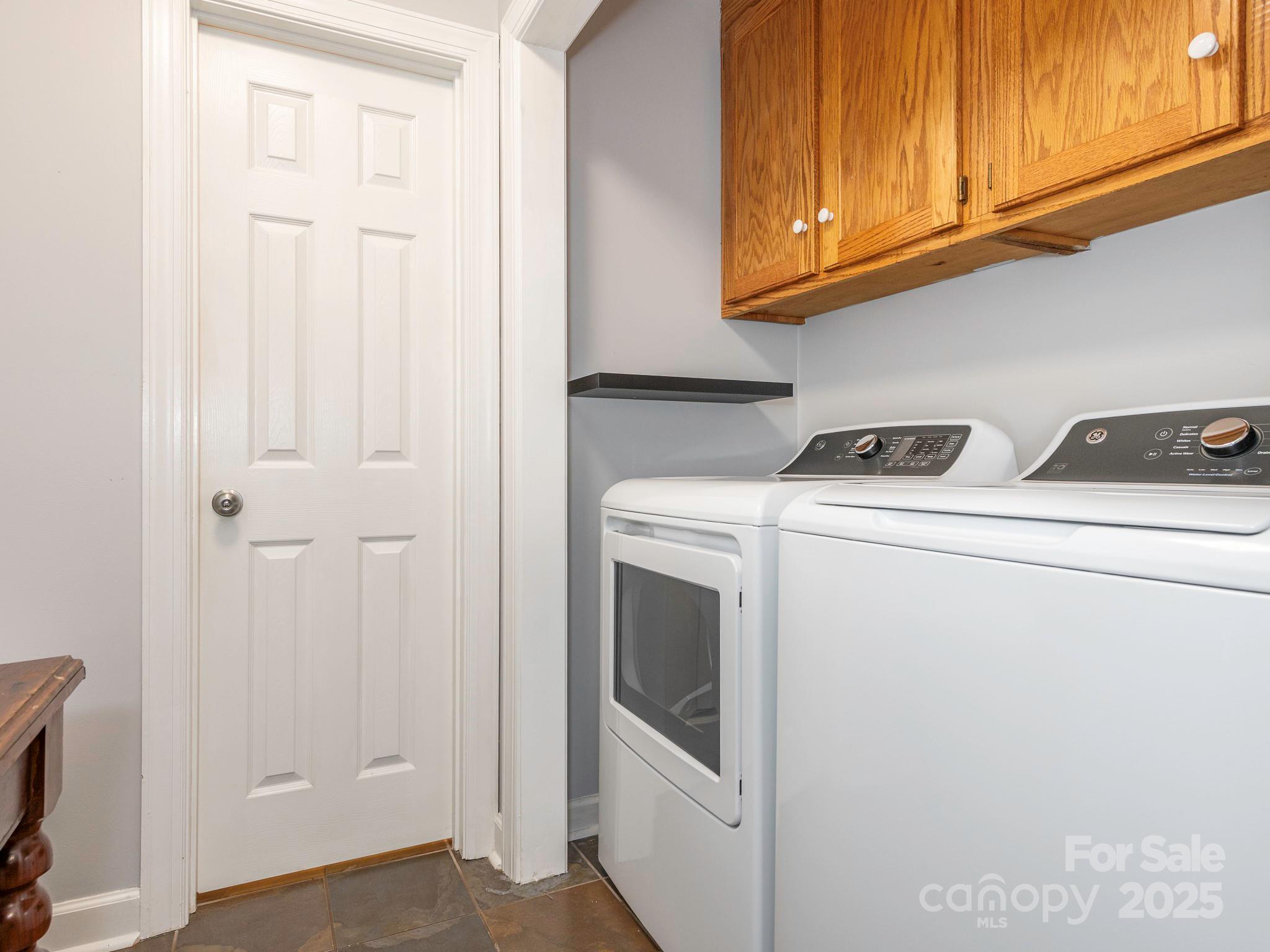 3022 Crestview Lane Lancaster, SC 29720 - Photo 37 of 46 a utility room with dryer and washer