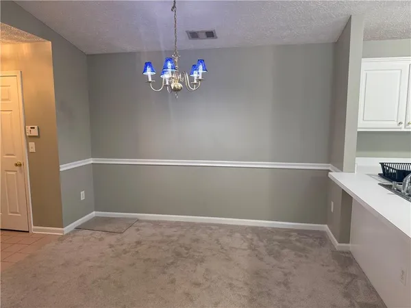 $1,800 | 1001 Holly Drive, Unit 207, Gainesville, GA 30501