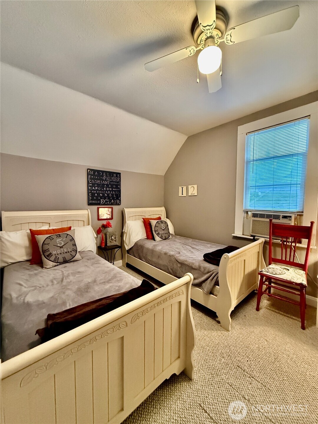 213 East Oak Street Dayton, WA 99328 - Photo 22 of 27 a bedroom with bed and window