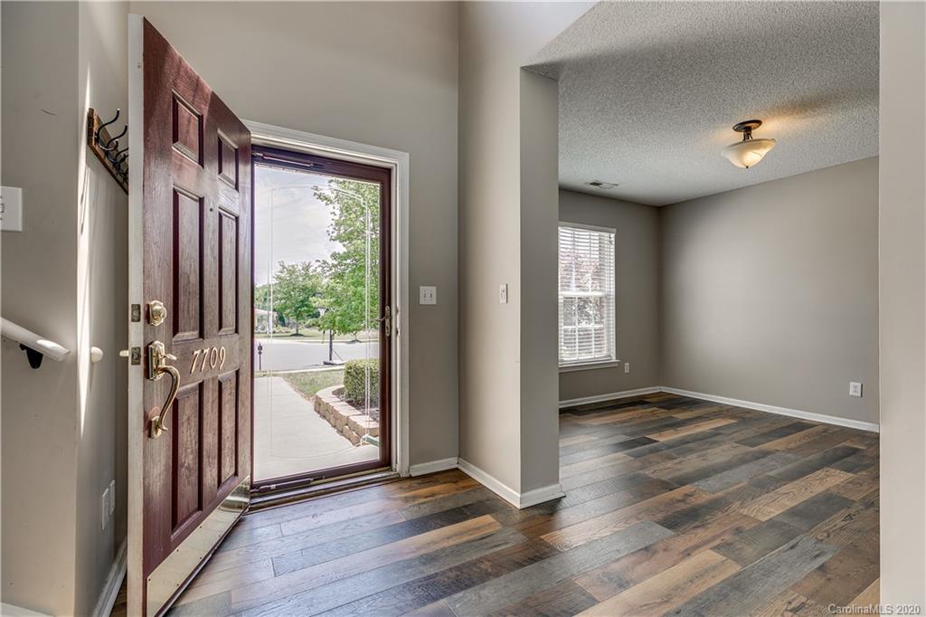 7709 Black Hawk Lane Tega Cay, SC 29708 - Photo 3 of 33