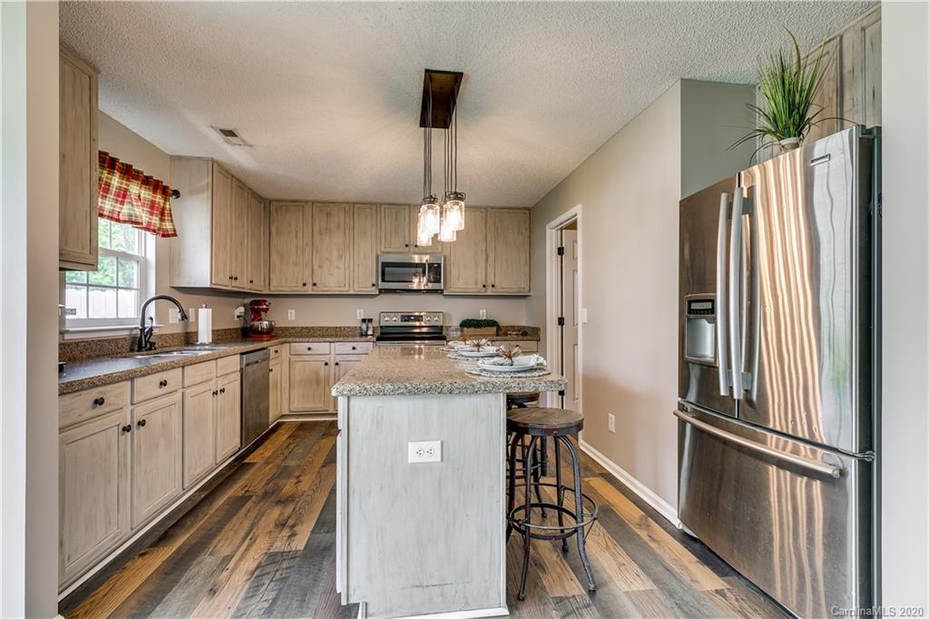 7709 Black Hawk Lane Tega Cay, SC 29708 - Photo 10 of 33