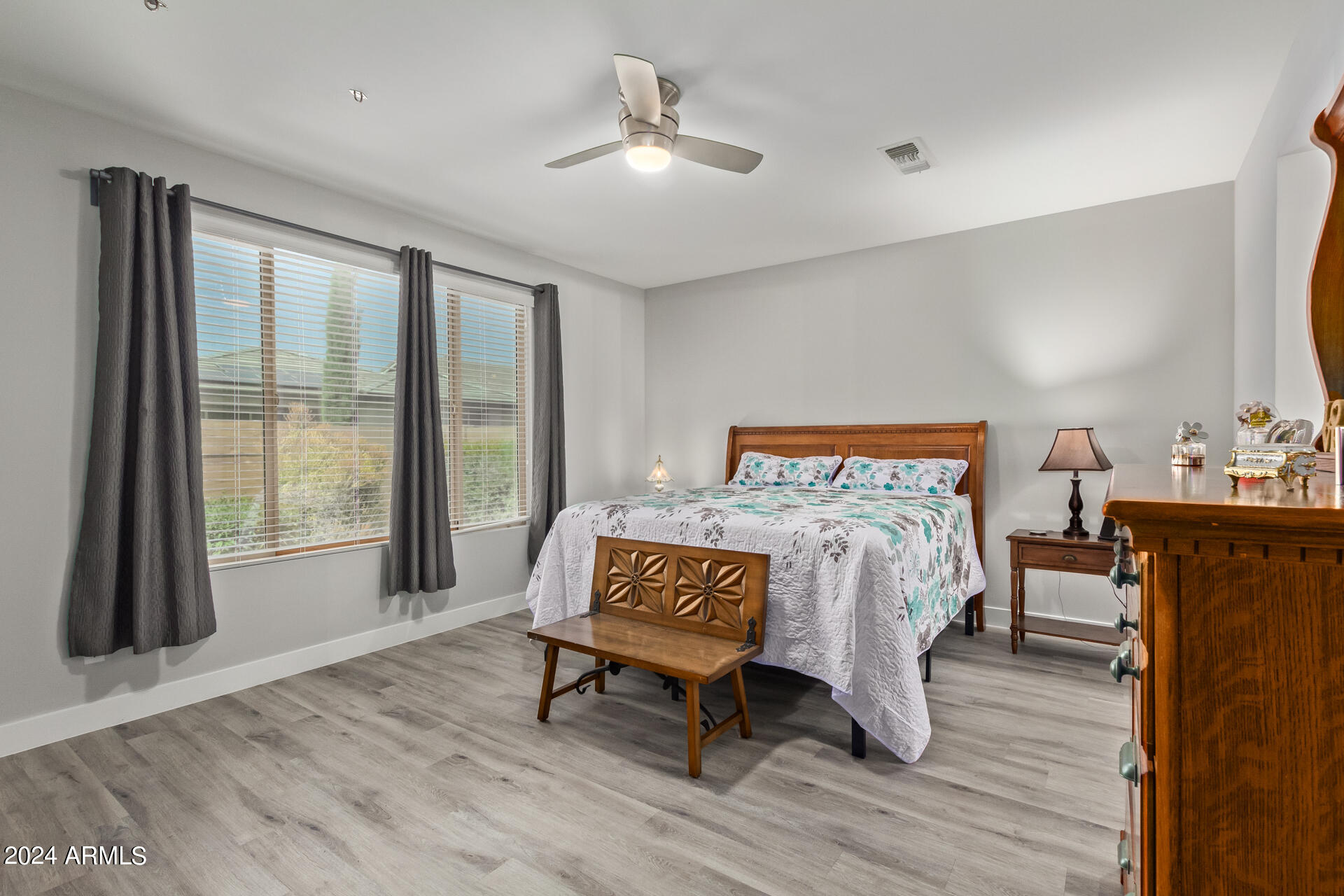 14396 West Wethersfield Road Surprise, AZ 85379 - Photo 15 of 46 26 - Wethersfield