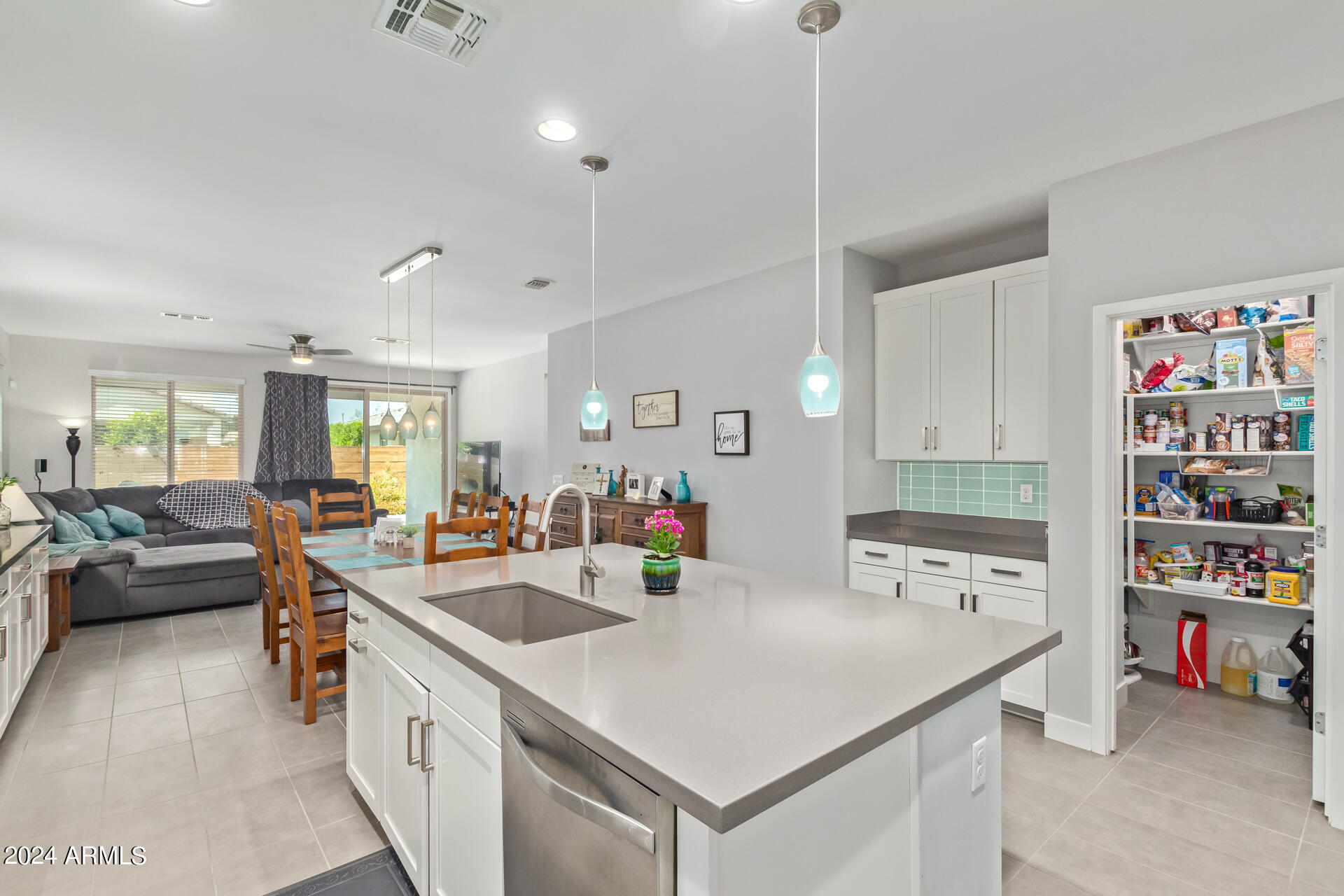 14396 West Wethersfield Road Surprise, AZ 85379 - Photo 9 of 46 25 - Wethersfield