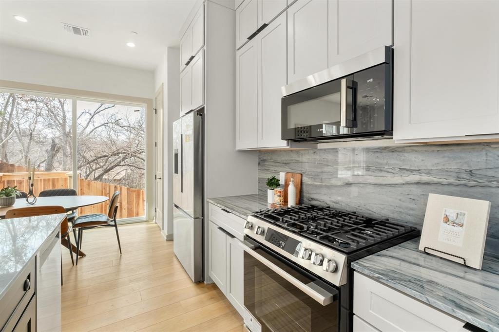 1736 Bunche Road, Unit B2 Austin, TX 78721 - Photo 13 of 37