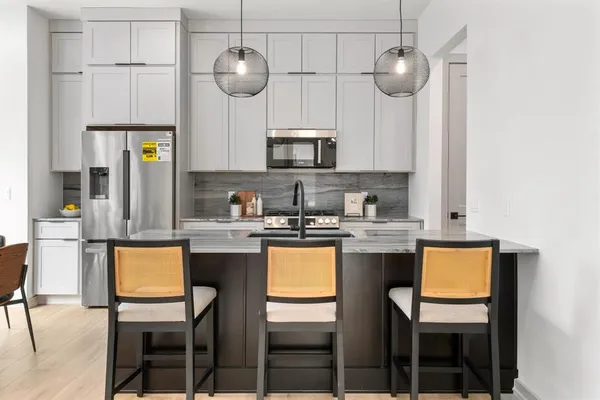 $3,500 | 1736 Bunche Road, Unit B2, Austin, TX 78721