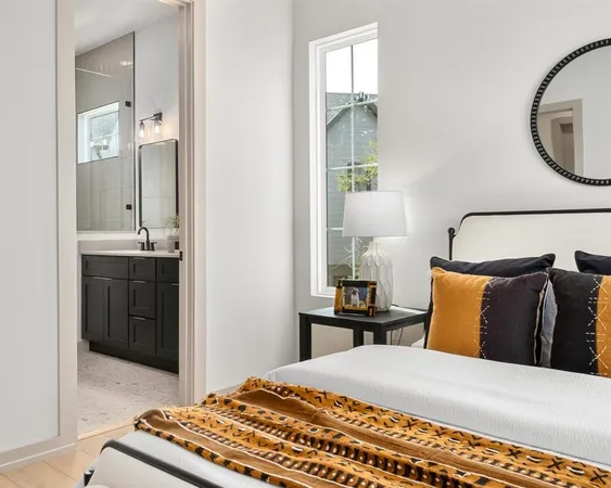 $3,500 | 1736 Bunche Road, Unit B2, Austin, TX 78721