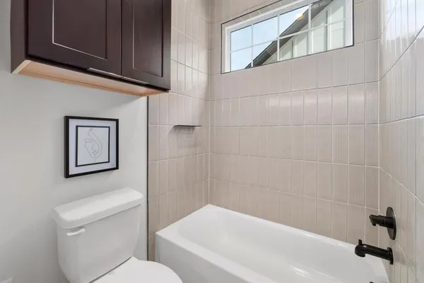 $3,500 | 1736 Bunche Road, Unit B2, Austin, TX 78721
