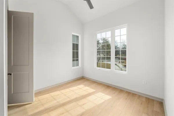 $3,500 | 1736 Bunche Road, Unit B2, Austin, TX 78721