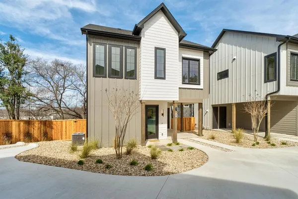 $3,500 | 1736 Bunche Road, Unit B2, Austin, TX 78721