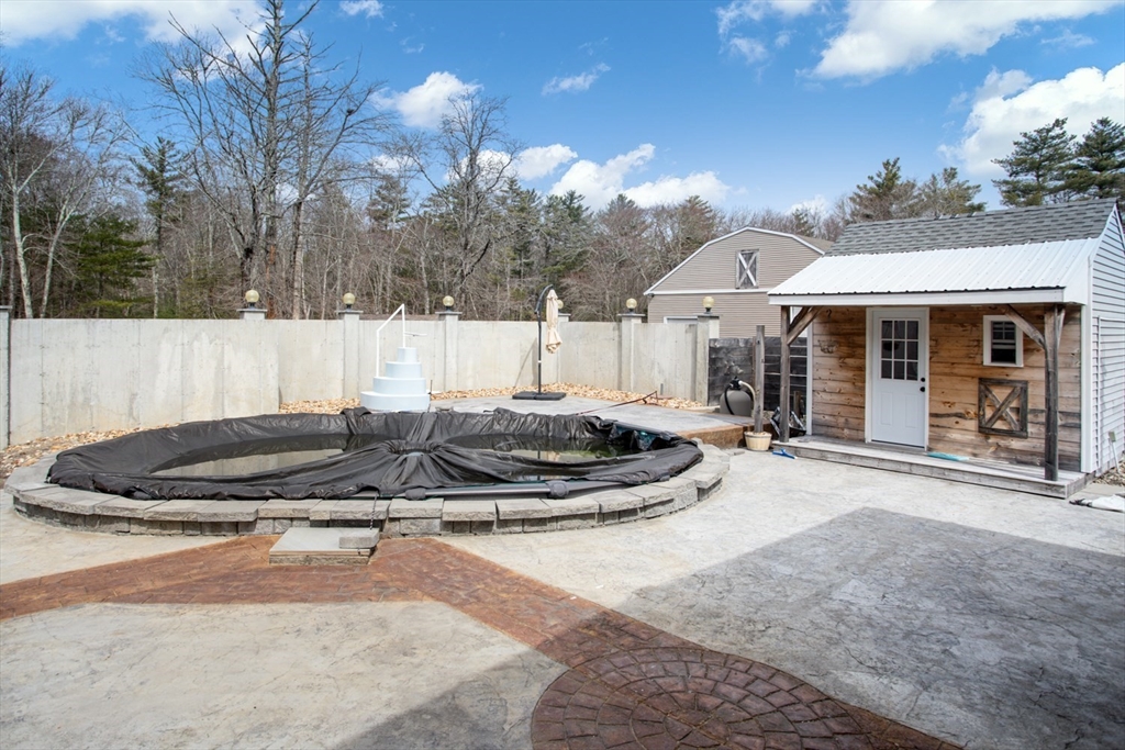 427 Yellow Hill Road Fall River, MA 02747 - Photo 11 of 42 Gallery Image 11