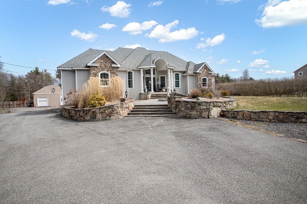 427 Yellow Hill Road Fall River, MA 02747 - Photo 6 of 42 Gallery Image 6