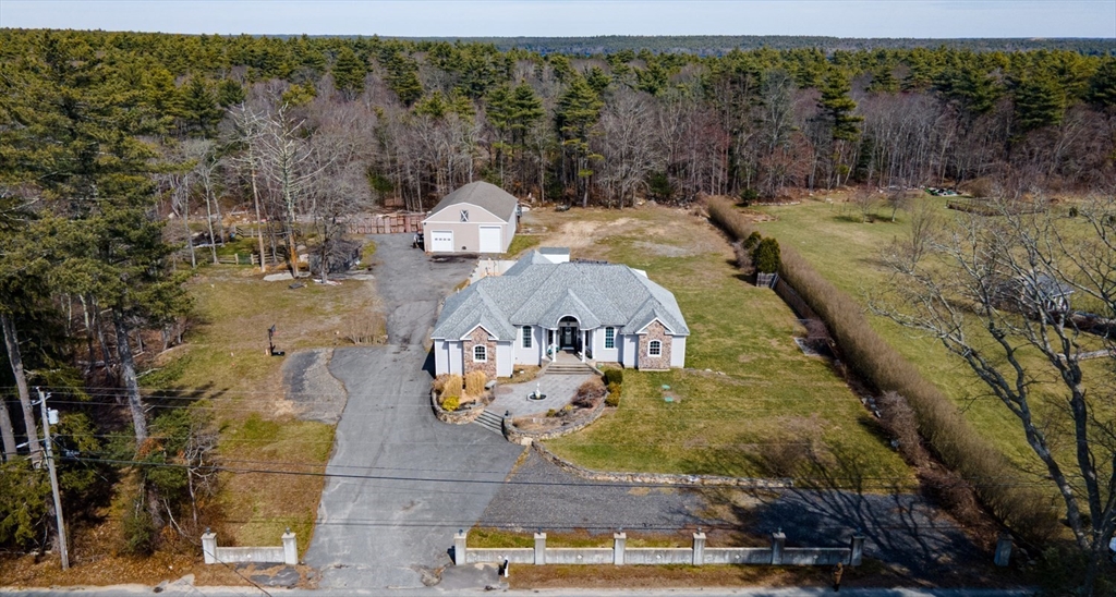 427 Yellow Hill Road Fall River, MA 02747 - Photo 7 of 42 Gallery Image 7