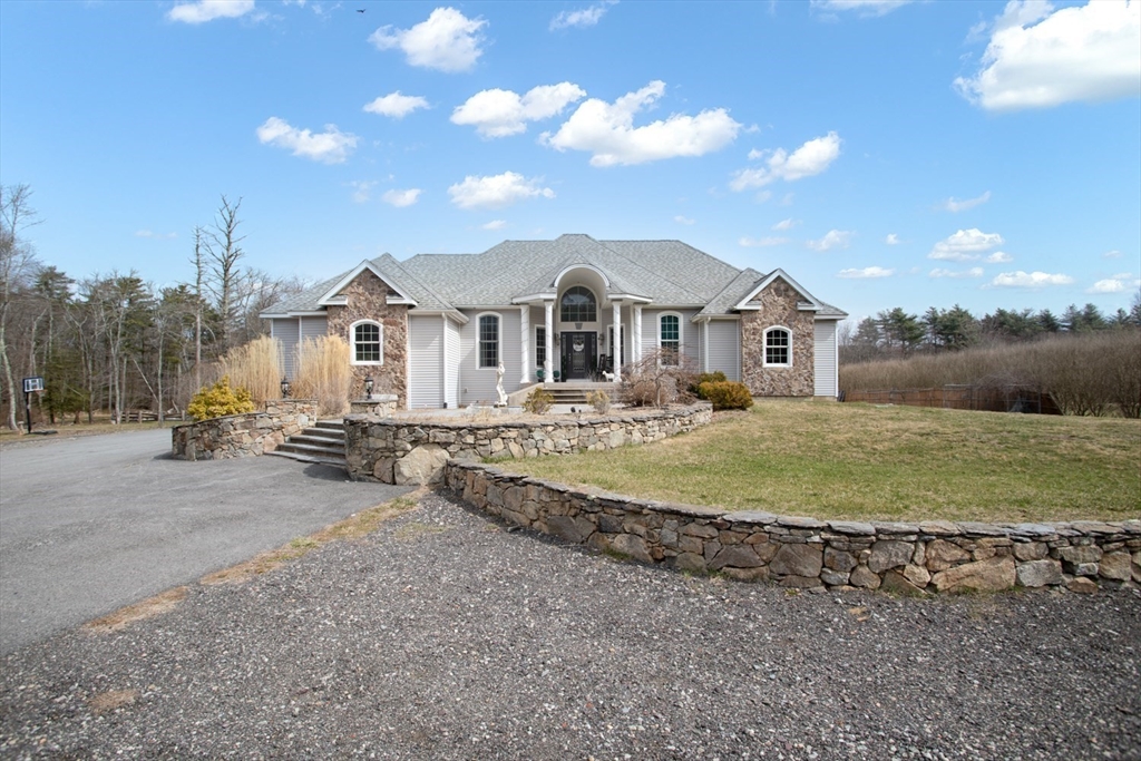 427 Yellow Hill Road Fall River, MA 02747 - Photo 8 of 42 Gallery Image 8