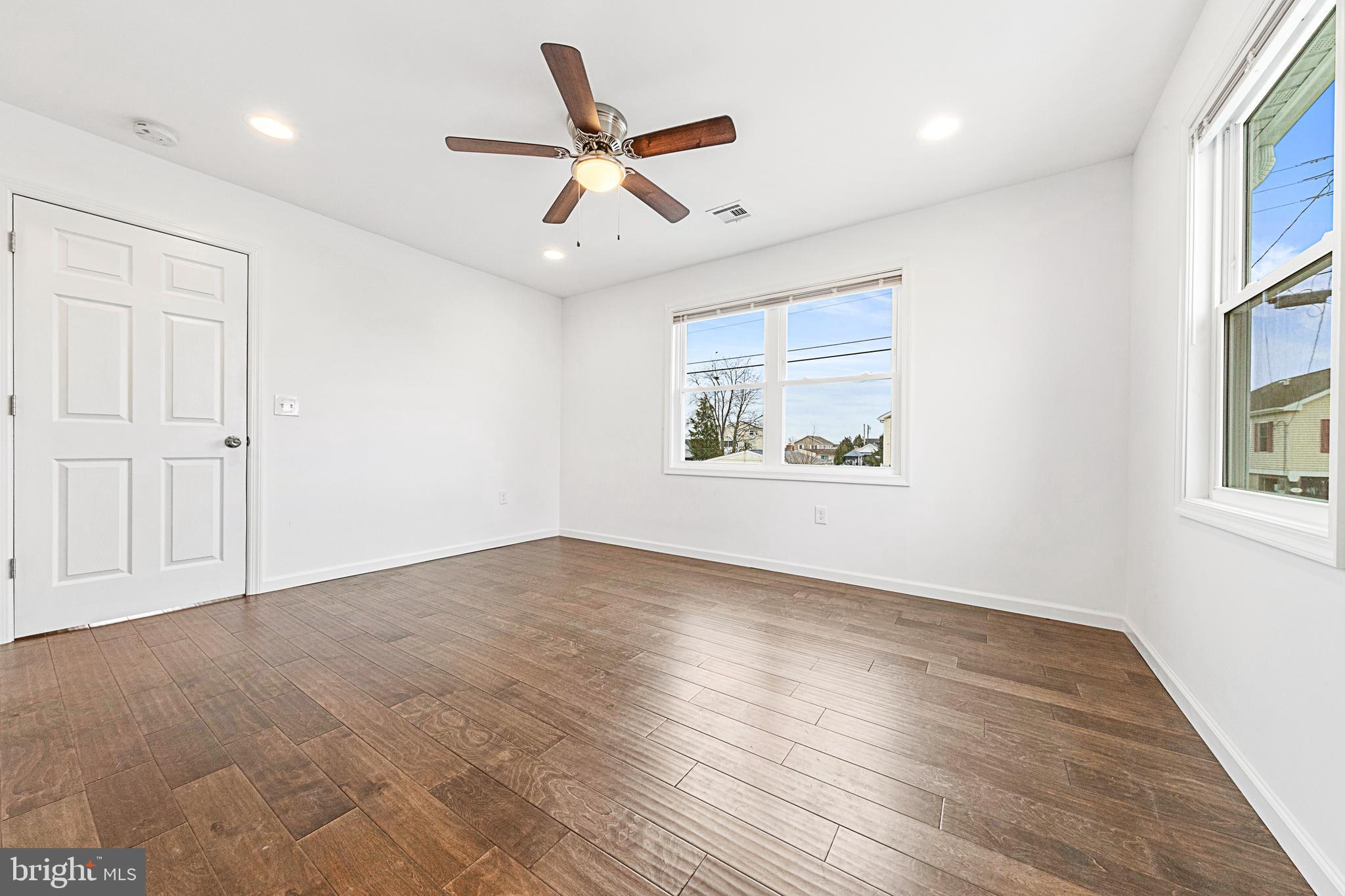 16 West Thames Road Little Egg Harbor, NJ 08087 - Photo 21 of 48
