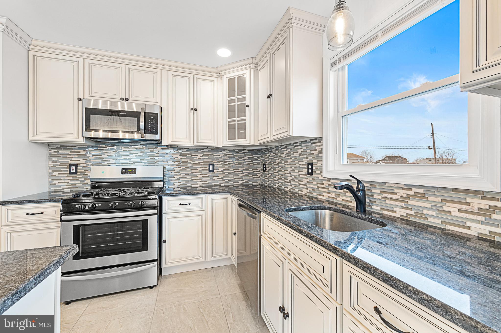 16 West Thames Road Little Egg Harbor, NJ 08087 - Photo 6 of 48