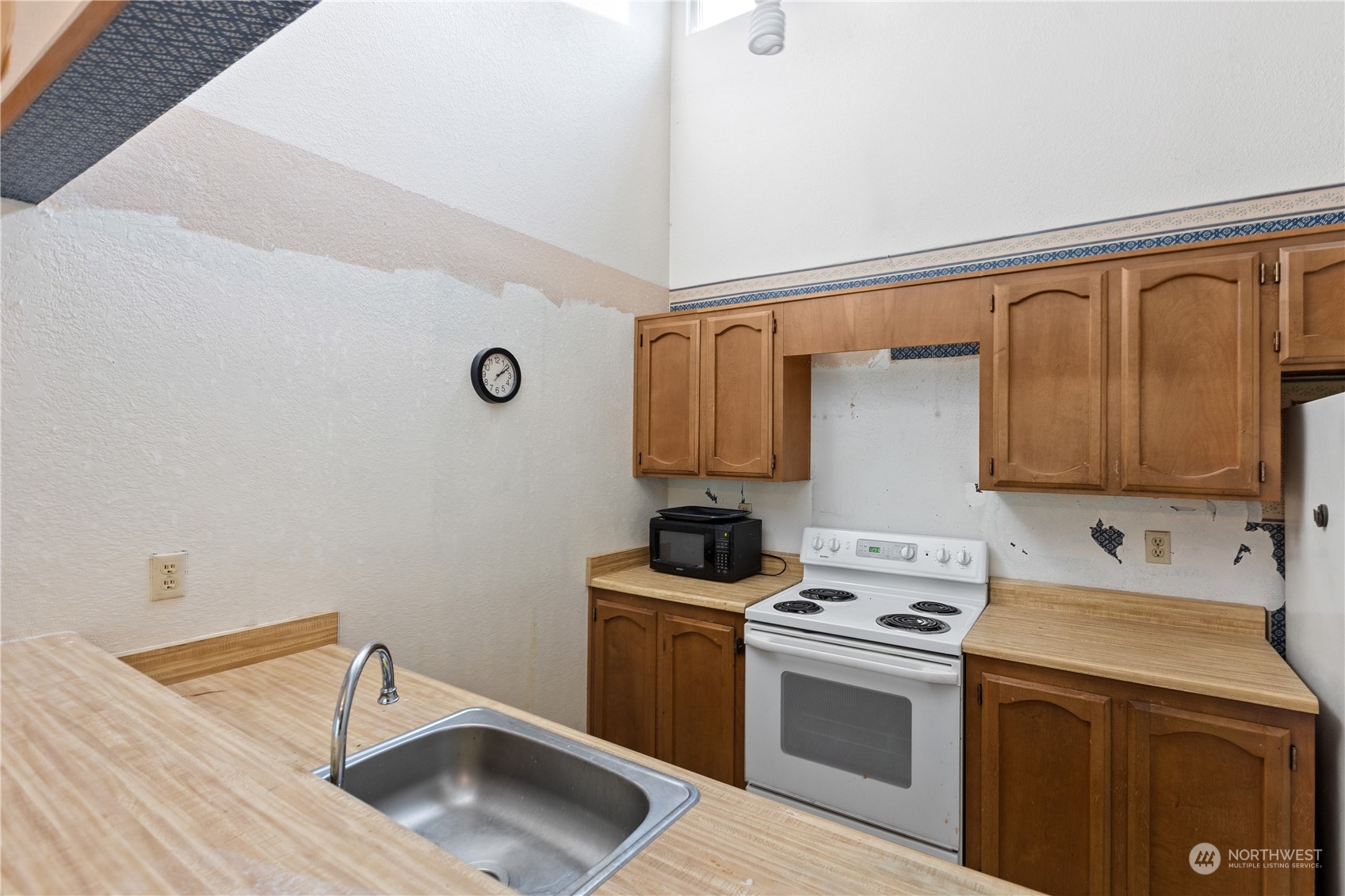 820 Cady Road, Unit F207 Everett, WA 98203 - Photo 8 of 19 Gallery Image 8
