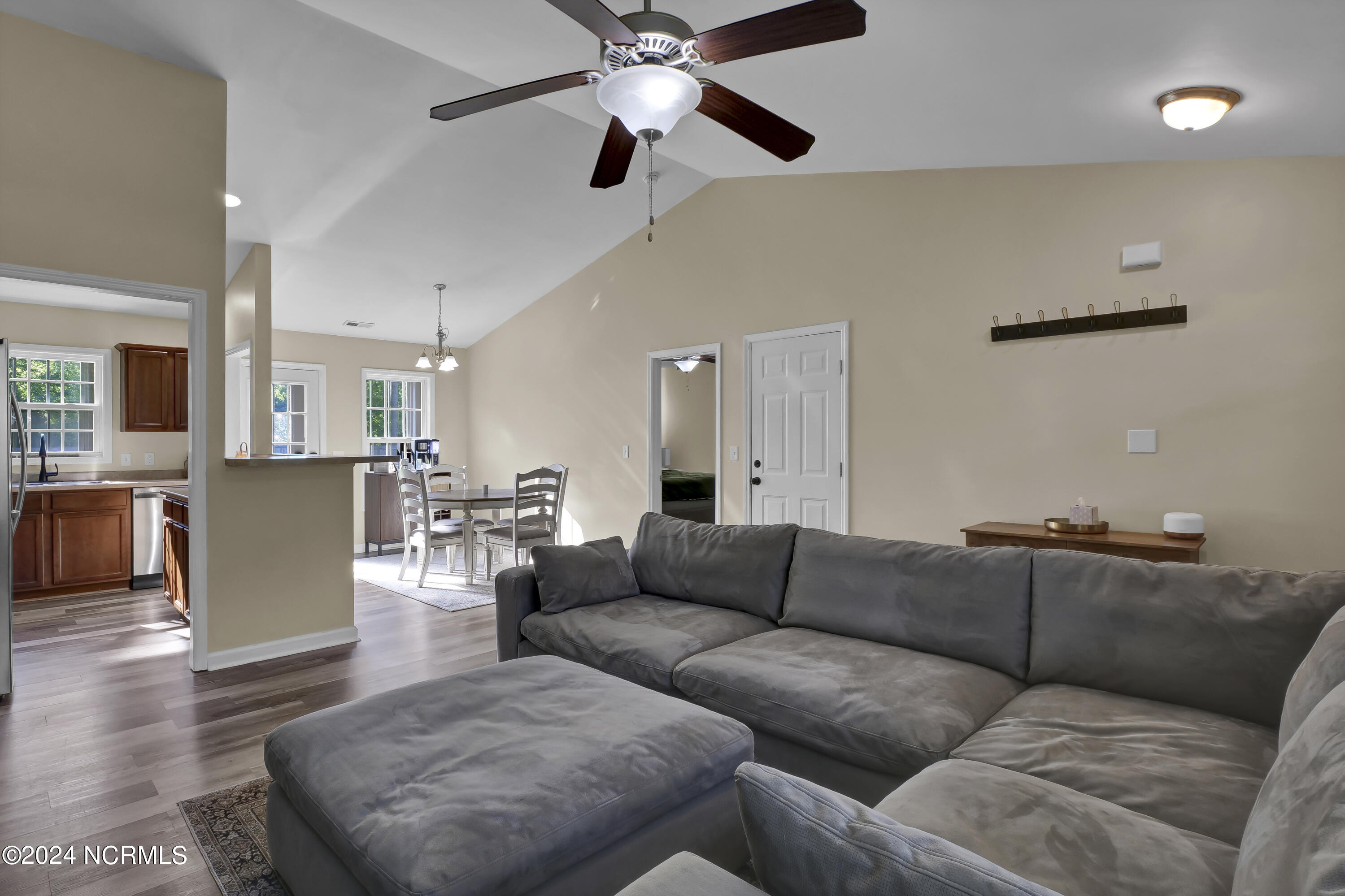 289 Haws Run Road Jacksonville, NC 28540 - Photo 11 of 27 P6600955