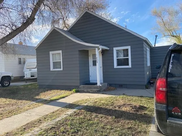$154,500 | 1209 Pulliam Avenue, Worland, WY 82401