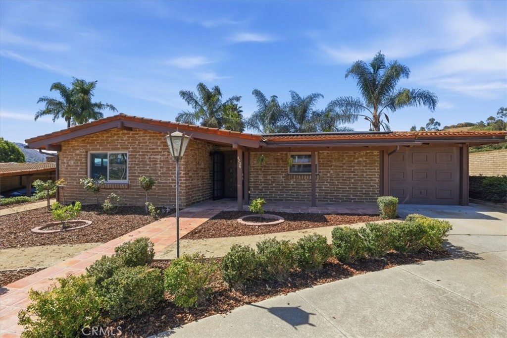 4729 Vía Tala Fallbrook, CA 92028 - Photo 43 of 51 Front View