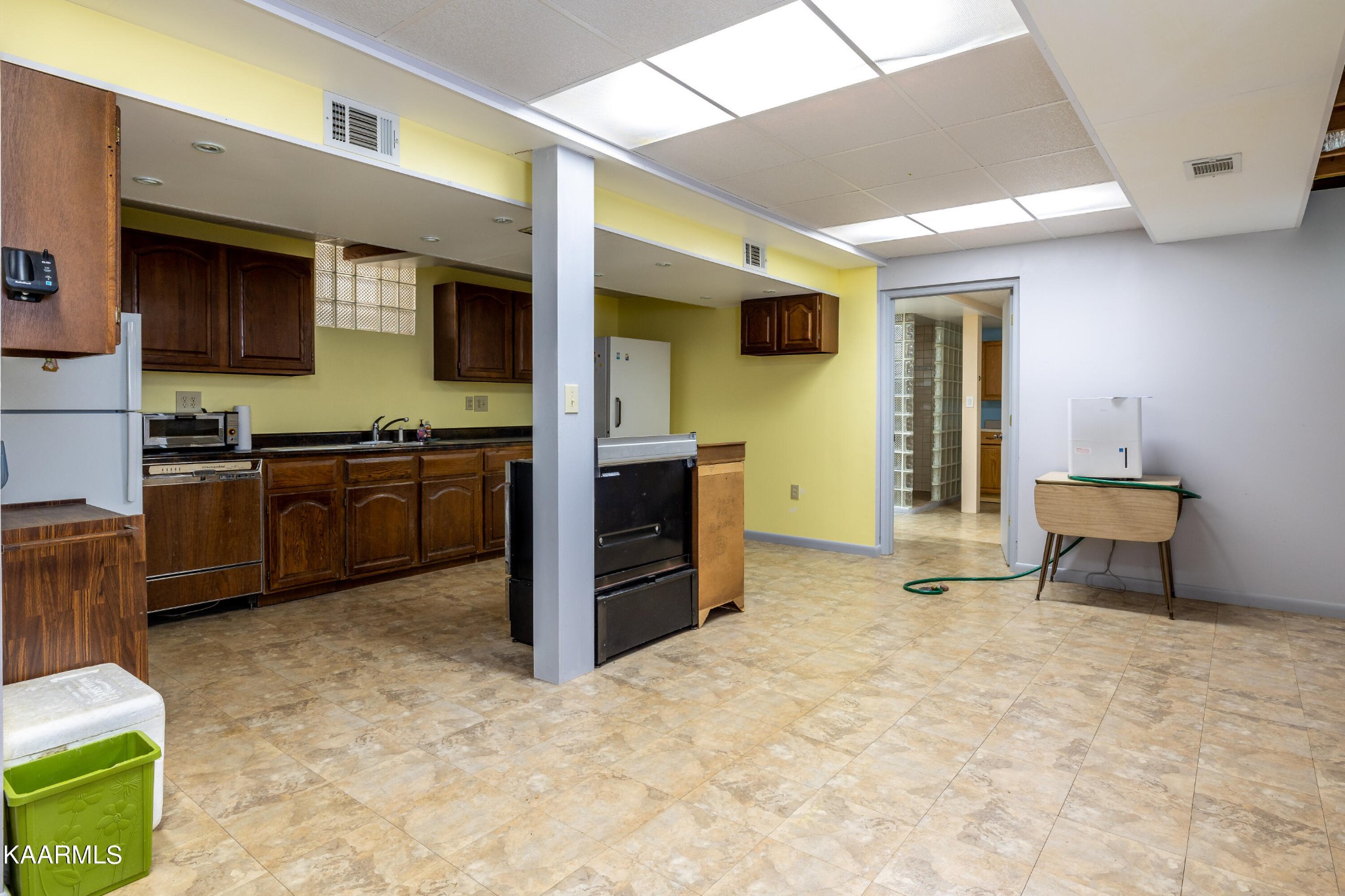 710 Scenic River Road Madisonville, TN 37354 - Photo 24 of 43 a view of kitchen with furniture and a refrigerator