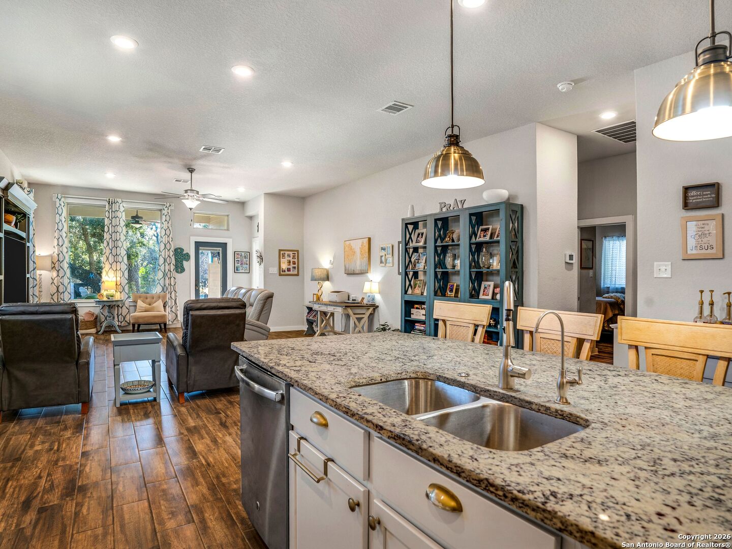 10546 Far Reaches Lane Helotes, TX 78023 - Photo 8 of 27