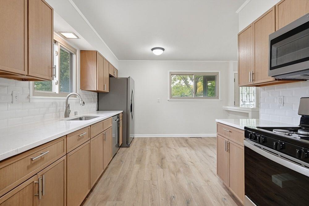 3220 South 72nd Street Milwaukee, WI 53219 - Photo 7 of 21 52126_3220_South_72nd_Street_Milwaukee_W