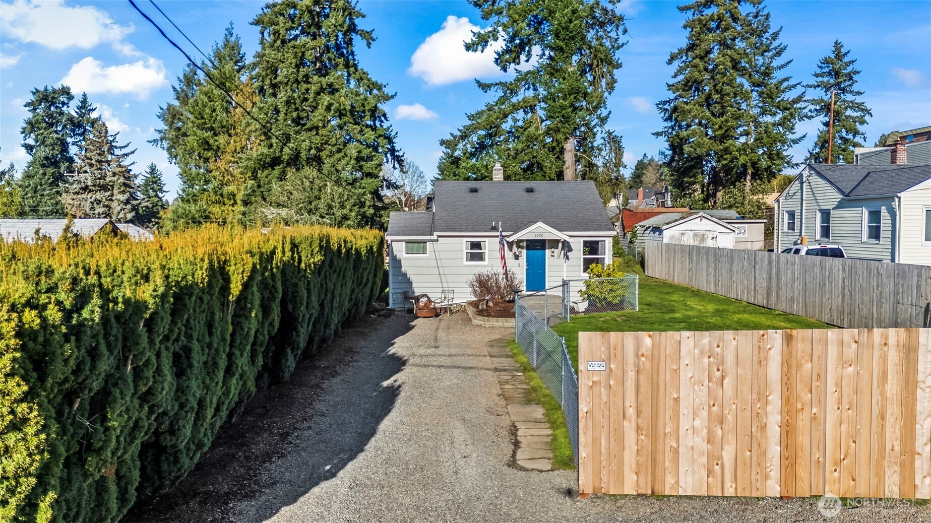1022 Sheridan Road Bremerton, WA 98310 - Photo 7 of 28 a view of a house with a small yard